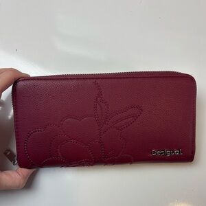Desigual purple zip wallet floral stitch‎